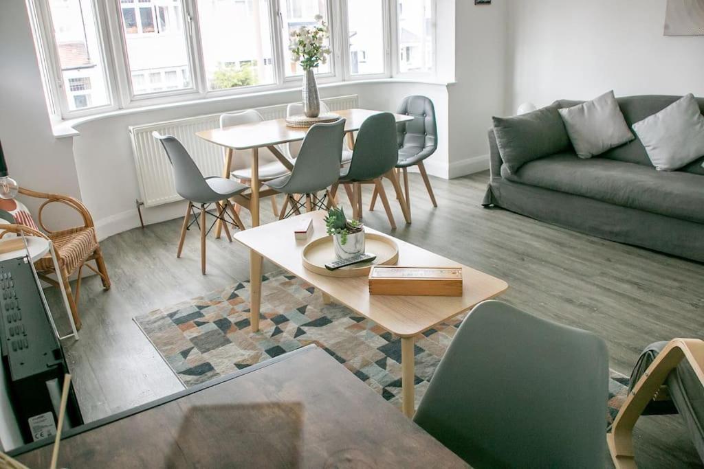 Apartmán Stylish Retreat In Leigh-On-Sea Southend-on-Sea Exteriér fotografie